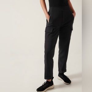 NWOT-Athleta Black Endless Cargo Pant, Size 2